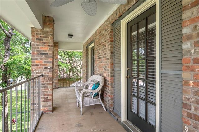 8711 Bent Tree Drive, College Station, TX 77845