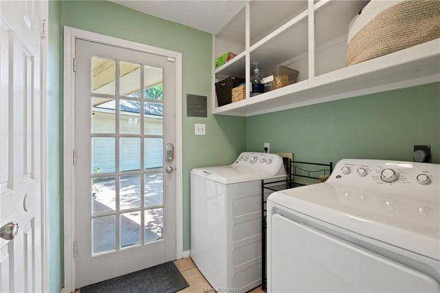 8711 Bent Tree Drive, College Station, TX 77845