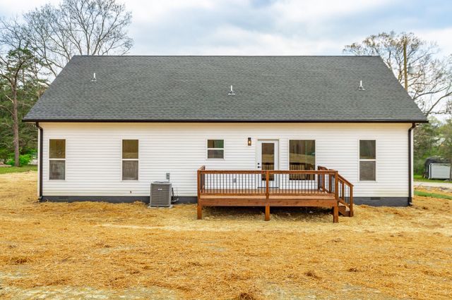 282 Glade Road, Rossville, GA 30741