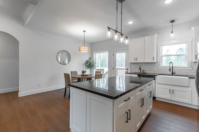 282 Glade Road, Rossville, GA 30741