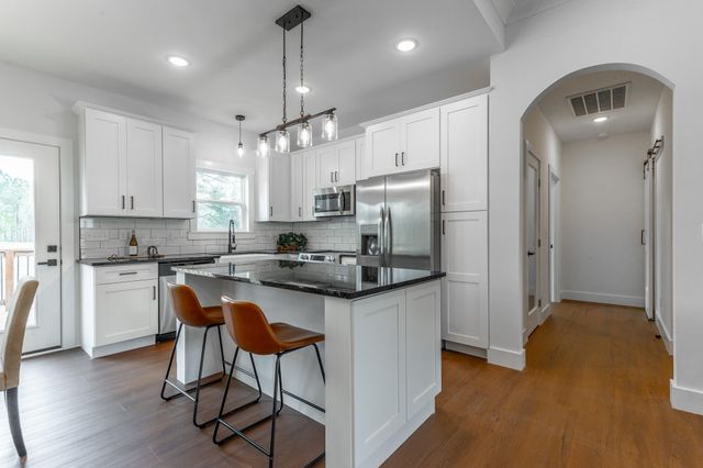 282 Glade Road, Rossville, GA 30741