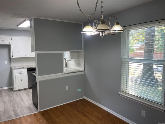 3905 Sioux Trl, Jacksonville, AR 72076