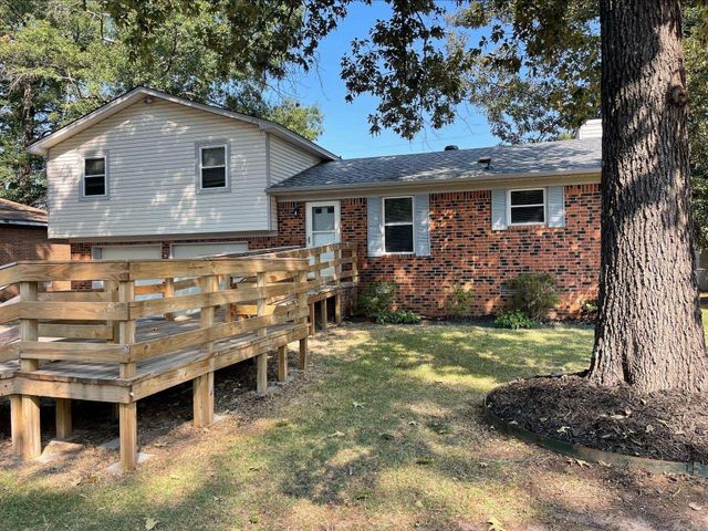 3905 Sioux Trl, Jacksonville, AR 72076
