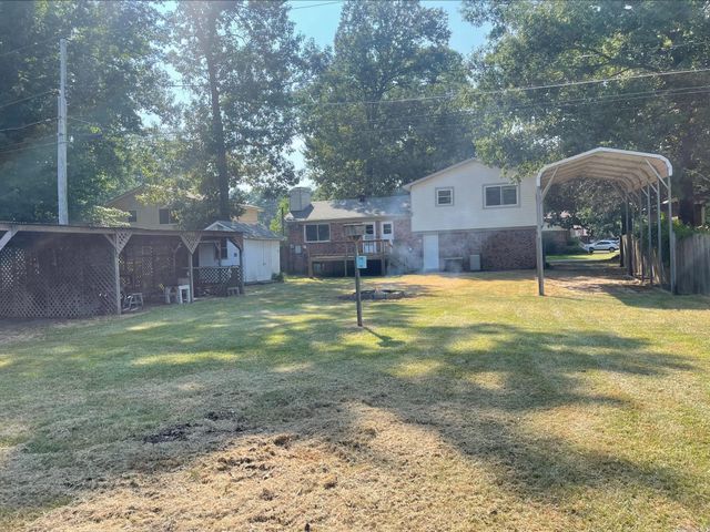 3905 Sioux Trl, Jacksonville, AR 72076