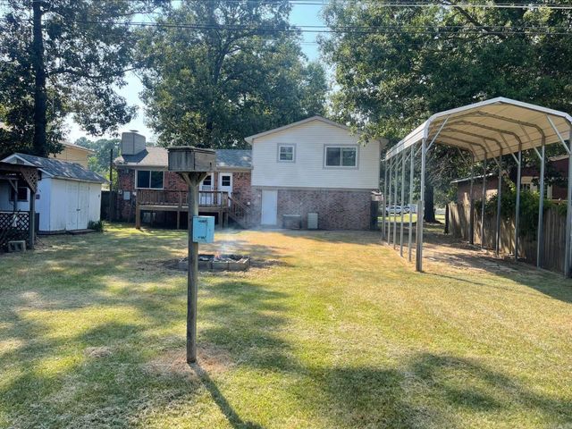 3905 Sioux Trl, Jacksonville, AR 72076
