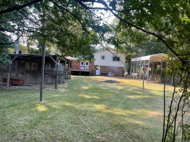 3905 Sioux Trl, Jacksonville, AR 72076