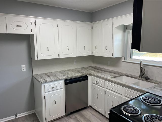 3905 Sioux Trl, Jacksonville, AR 72076