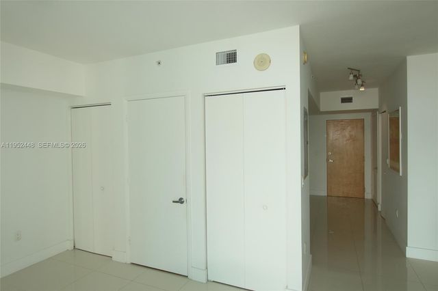 350 S Miami Ave 3615, Miami, FL 33130