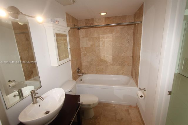 350 S Miami Ave 3615, Miami, FL 33130