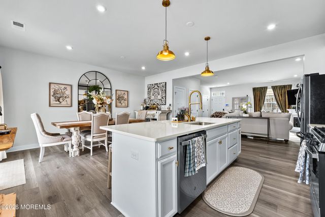 62 American Way, Cliffwood, NJ 07721