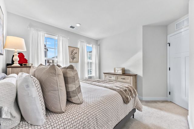 62 American Way, Cliffwood, NJ 07721