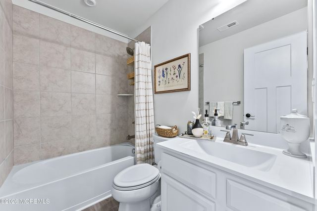 62 American Way, Cliffwood, NJ 07721