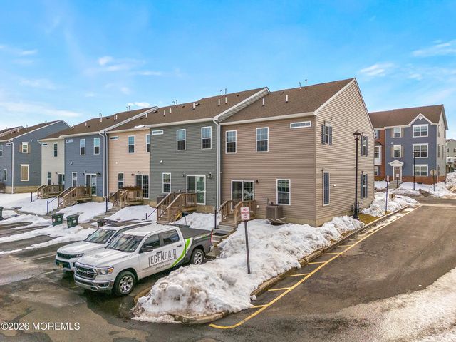 62 American Way, Cliffwood, NJ 07721