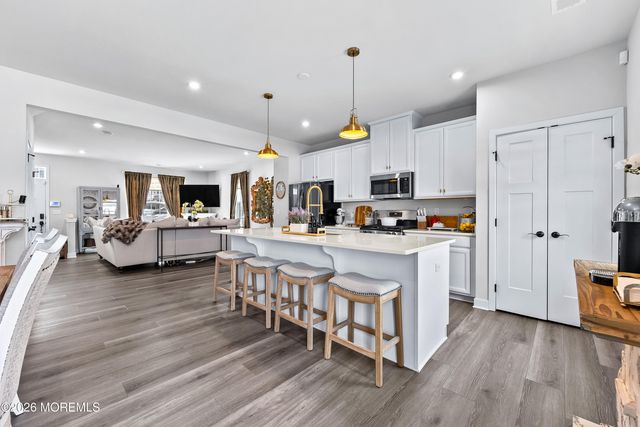 62 American Way, Cliffwood, NJ 07721