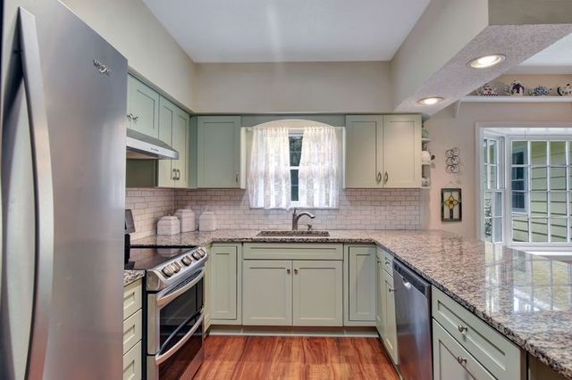 118 Mackqueen Drive, Brunswick, GA 31525