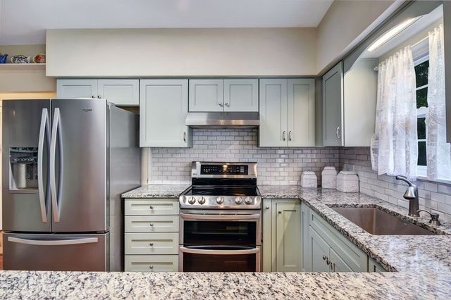 118 Mackqueen Drive, Brunswick, GA 31525