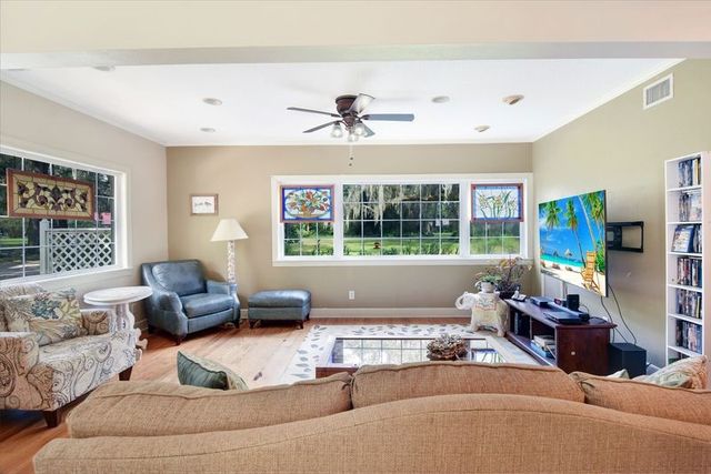 118 Mackqueen Drive, Brunswick, GA 31525