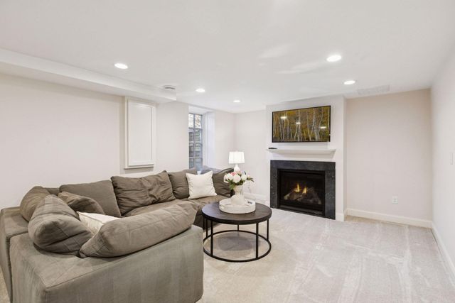 3316 France Avenue S, Saint Louis Park, MN 55416