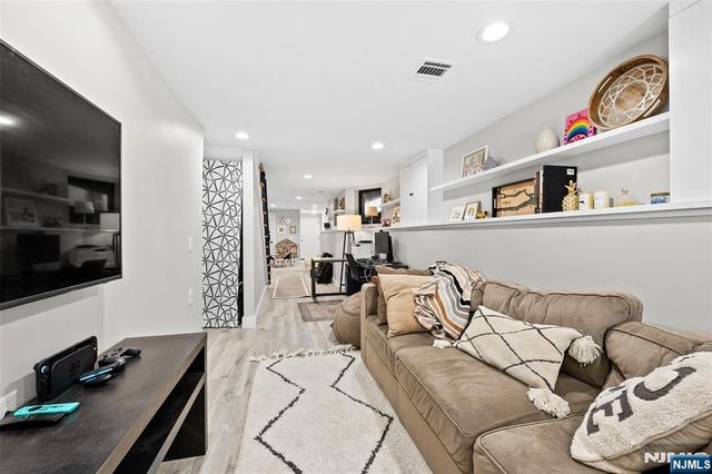 289 Webster Avenue 1a, Jersey City, NJ 07307