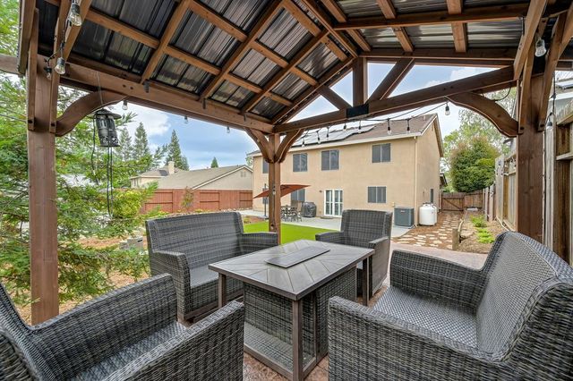 5012 E Sagan Ct, Cameron Park, CA 95682