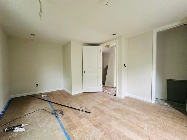 28 Angell St, Mansfield, MA 02048