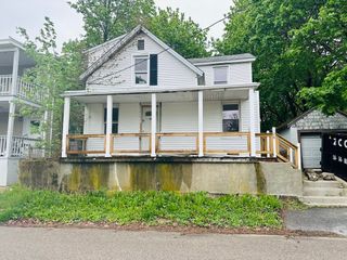 28 Angell St, Mansfield, MA 02048