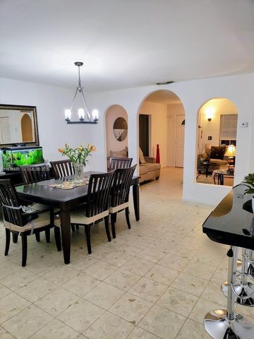 3124 SW 63rd Ave, Miami, FL 33155