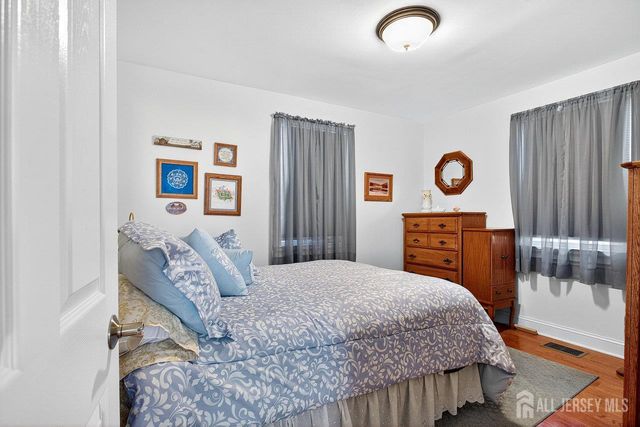 6 Elmwood Avenue, Carteret, NJ 07008