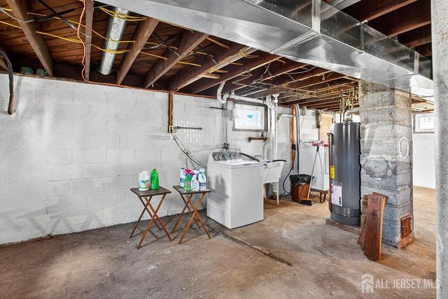 6 Elmwood Avenue, Carteret, NJ 07008