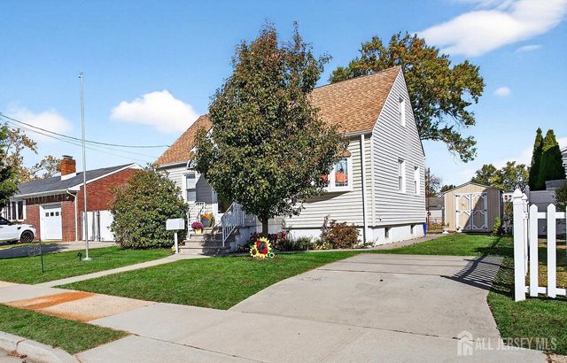 6 Elmwood Avenue, Carteret, NJ 07008