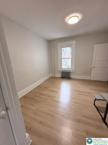 944 West walnut, Allentown City, PA 18102