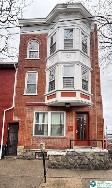 944 West walnut, Allentown City, PA 18102