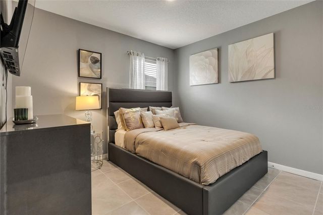 2874 TURNSTONE RUN, Harmony, FL 34773