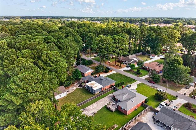 917 Baillio DR, Virginia Beach, VA 23454