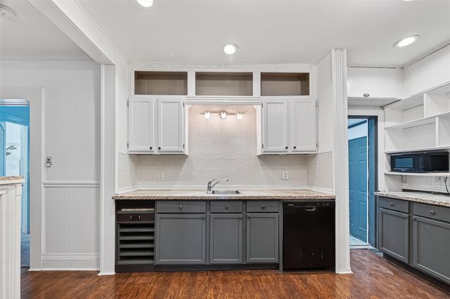 5618 Belmark Street, Houston, TX 77033