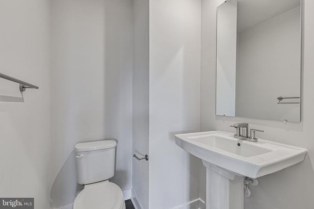 13 OASIS AVE, Ranson, WV 25438