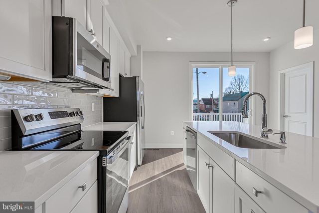 13 OASIS AVE, Ranson, WV 25438