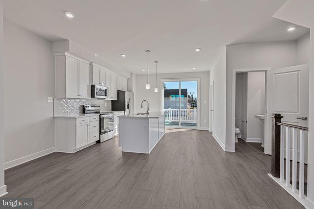 13 OASIS AVE, Ranson, WV 25438