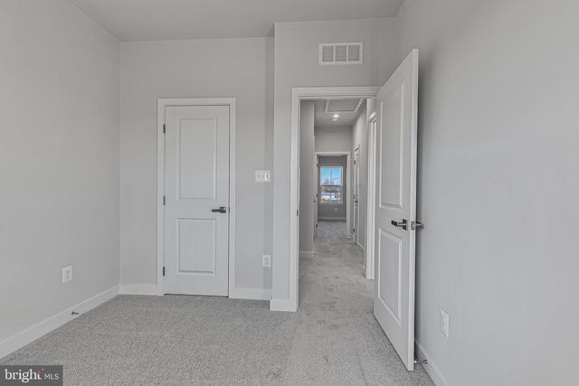 13 OASIS AVE, Ranson, WV 25438