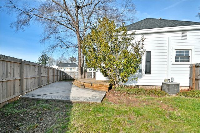 210 Walnut Hill Drive, Easley, SC 29642