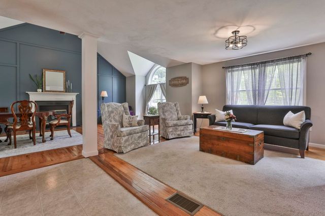 713 Raymond Road, Chester, NH 03036