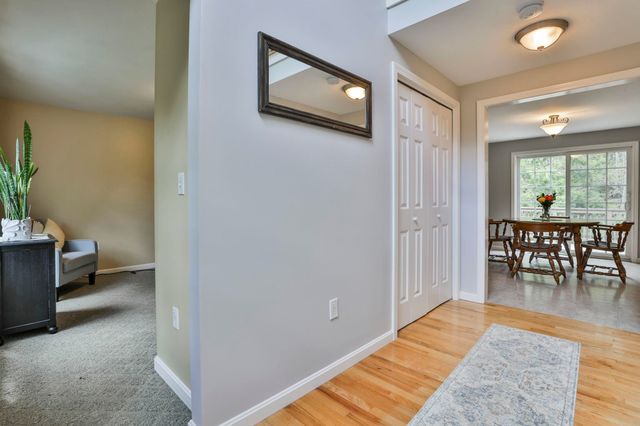 713 Raymond Road, Chester, NH 03036