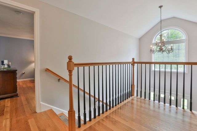 713 Raymond Road, Chester, NH 03036