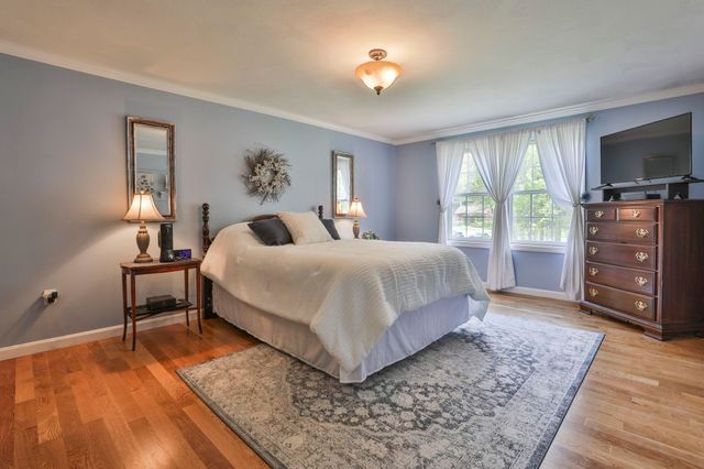 713 Raymond Road, Chester, NH 03036
