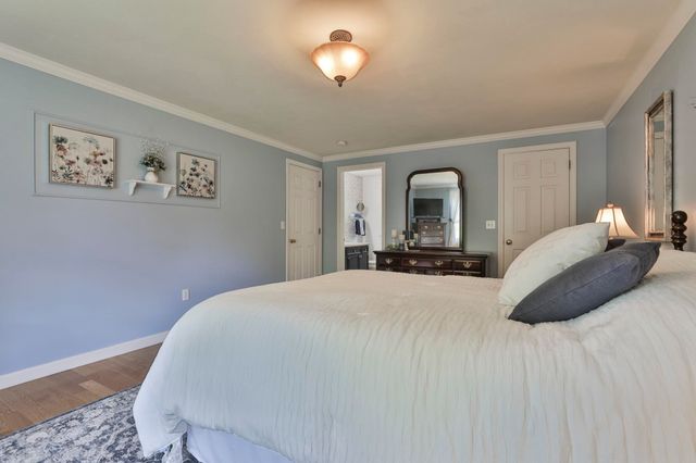 713 Raymond Road, Chester, NH 03036