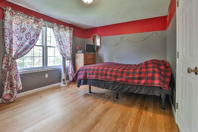 713 Raymond Road, Chester, NH 03036