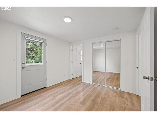 140 HANSEN Ln, Eugene, OR 97404