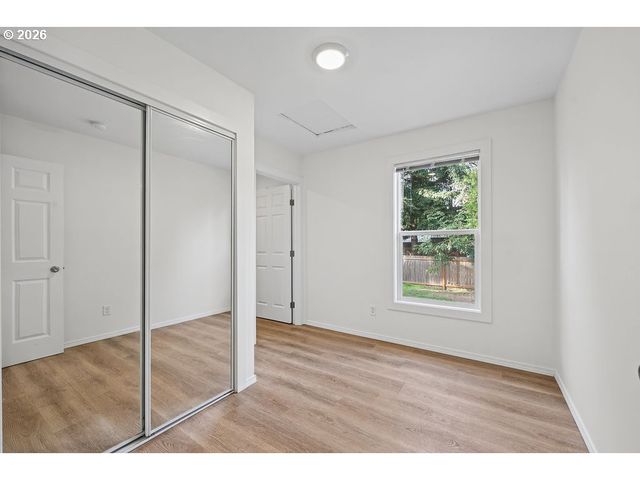 140 HANSEN Ln, Eugene, OR 97404