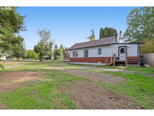 140 HANSEN Ln, Eugene, OR 97404