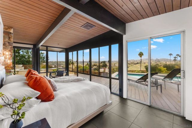 5483 Drover, San Diego, CA 92115